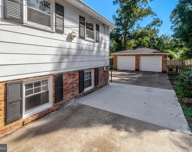 7907 Donelson Street - Photo Thumbnail 62