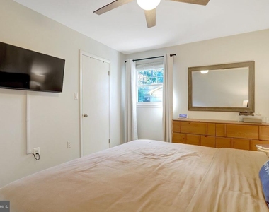 7907 Donelson Street - Photo Thumbnail 45