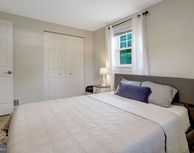 7907 Donelson Street - Photo Thumbnail 31