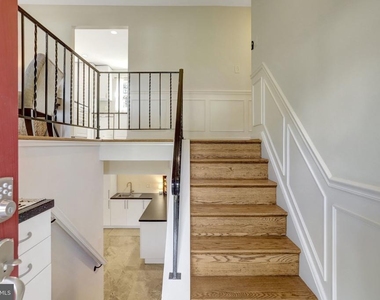 7907 Donelson Street - Photo Thumbnail 4