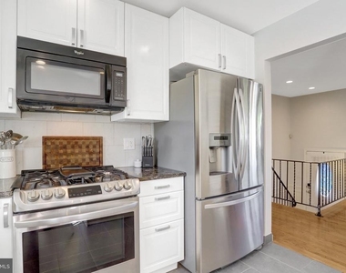 7907 Donelson Street - Photo Thumbnail 19