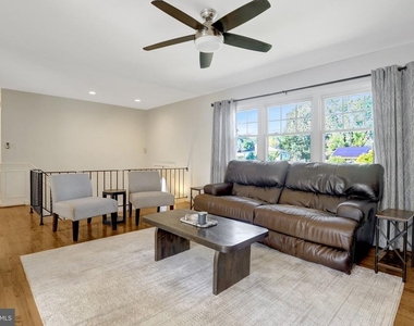7907 Donelson Street - Photo Thumbnail 8