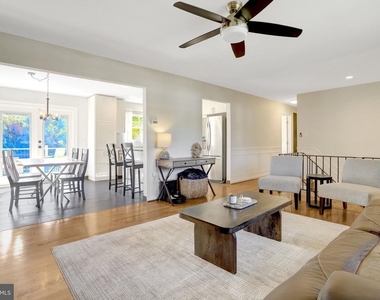 7907 Donelson Street - Photo Thumbnail 7