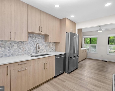 11545 Hearthstone Court - Photo Thumbnail 14