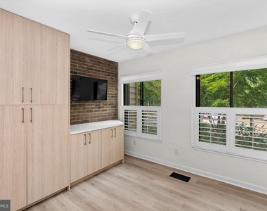 11545 Hearthstone Court - Photo Thumbnail 6