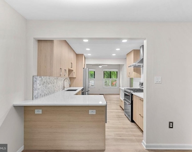 11545 Hearthstone Court - Photo Thumbnail 19