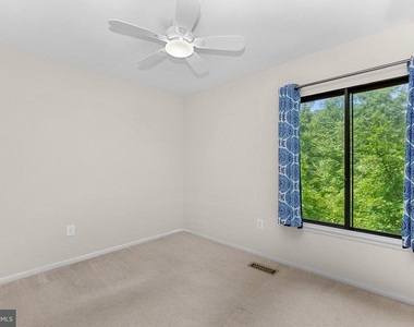 11545 Hearthstone Court - Photo Thumbnail 32