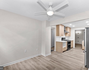 11545 Hearthstone Court - Photo Thumbnail 9