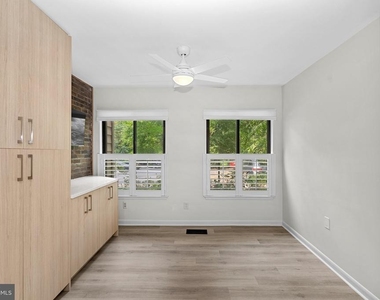 11545 Hearthstone Court - Photo Thumbnail 7