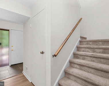 11545 Hearthstone Court - Photo Thumbnail 3