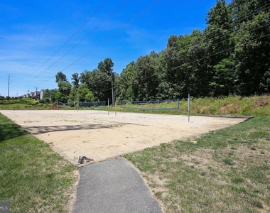 6505 Coachleigh Way - Photo Thumbnail 56