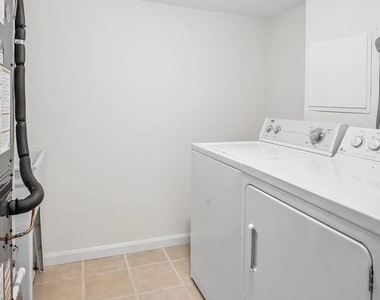 6505 Coachleigh Way - Photo Thumbnail 27