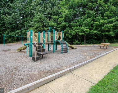 6505 Coachleigh Way - Photo Thumbnail 54