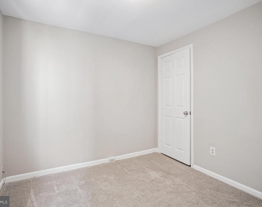 6505 Coachleigh Way - Photo Thumbnail 19