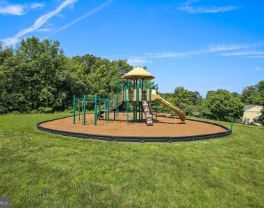 6505 Coachleigh Way - Photo Thumbnail 34