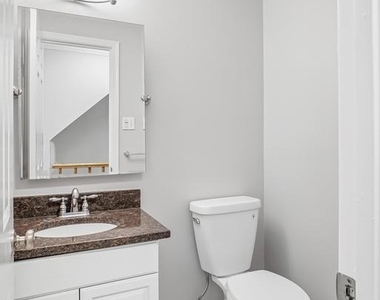 6505 Coachleigh Way - Photo Thumbnail 14