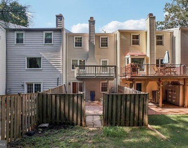 6505 Coachleigh Way - Photo Thumbnail 30
