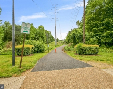 6505 Coachleigh Way - Photo Thumbnail 41