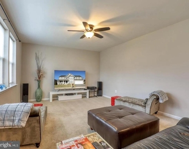 110 Bentpath Court - Photo Thumbnail 6