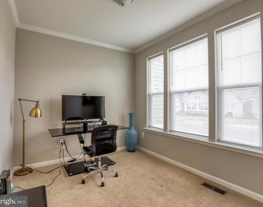 110 Bentpath Court - Photo Thumbnail 17