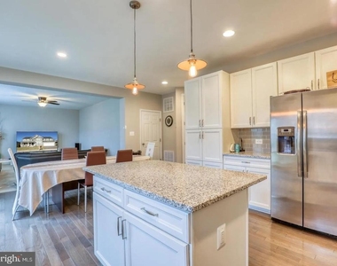 110 Bentpath Court - Photo Thumbnail 11