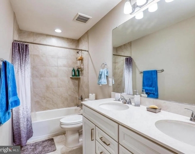 110 Bentpath Court - Photo Thumbnail 21