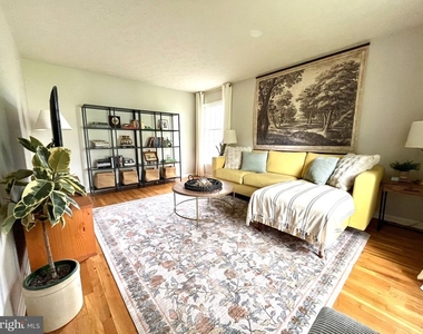 102 Wythe Avenue - Photo Thumbnail 6