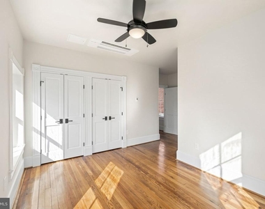 901 Caroline Street - Photo Thumbnail 2