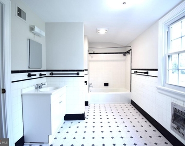 133 Maury - Photo Thumbnail 29