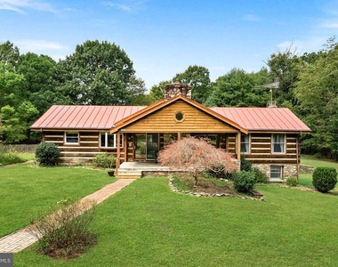 422 Duke Lane - Photo Thumbnail 1