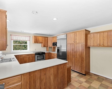 422 Duke Lane - Photo Thumbnail 20