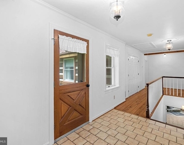 422 Duke Lane - Photo Thumbnail 5