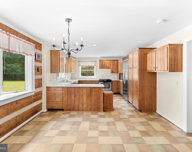 422 Duke Lane - Photo Thumbnail 12