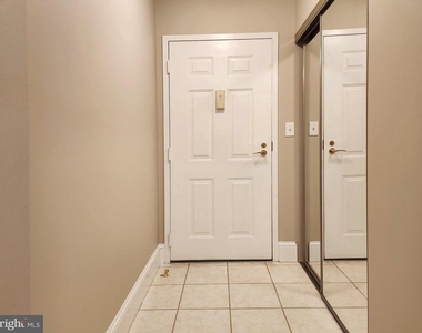 2181 Jamieson Avenue - Photo Thumbnail 7