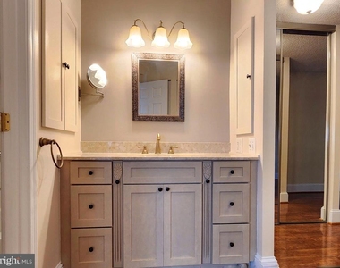 2181 Jamieson Avenue - Photo Thumbnail 32