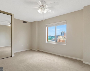 2151 Jamieson Avenue - Photo Thumbnail 23