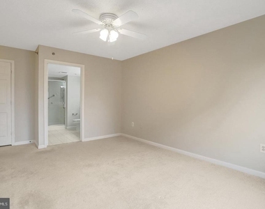 2151 Jamieson Avenue - Photo Thumbnail 27