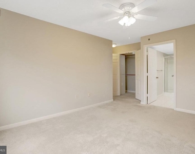 2151 Jamieson Avenue - Photo Thumbnail 31