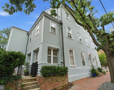 520 Prince Street - Photo Thumbnail 1