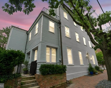 520 Prince Street - Photo Thumbnail 2