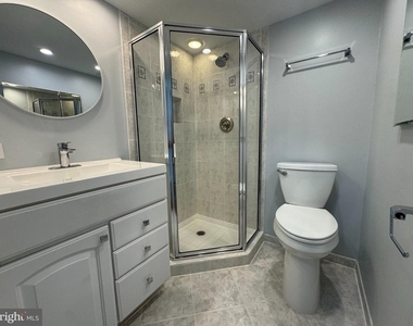 501 Slaters Lane - Photo Thumbnail 21