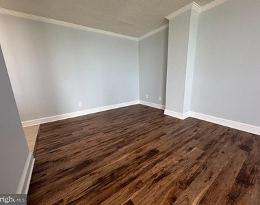 501 Slaters Lane - Photo Thumbnail 41