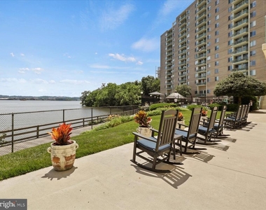 501 Slaters Lane - Photo Thumbnail 74