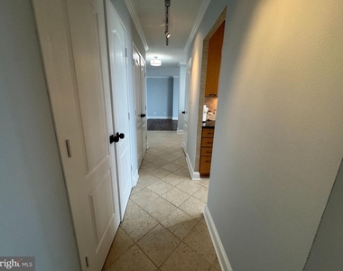 501 Slaters Lane - Photo Thumbnail 50