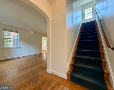 2811 Valley Drive - Photo Thumbnail 7