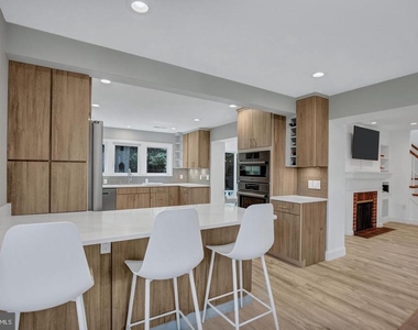 406 Tennessee Avenue - Photo Thumbnail 9