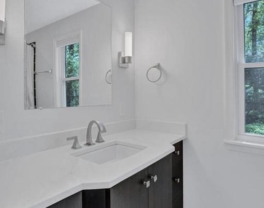 406 Tennessee Avenue - Photo Thumbnail 26