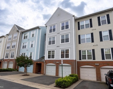 279 S Pickett - Photo Thumbnail 42