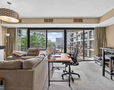 1530 Key Boulevard - Photo Thumbnail 16