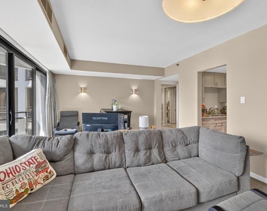 1530 Key Boulevard - Photo Thumbnail 9
